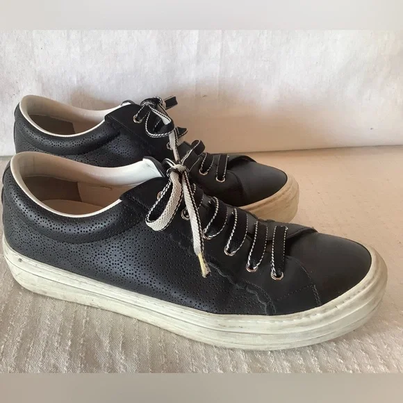 Salvatore Ferragamo Black Leather Laser-cut Sneakers Women’s Sz 7 - Picture 6 of 12